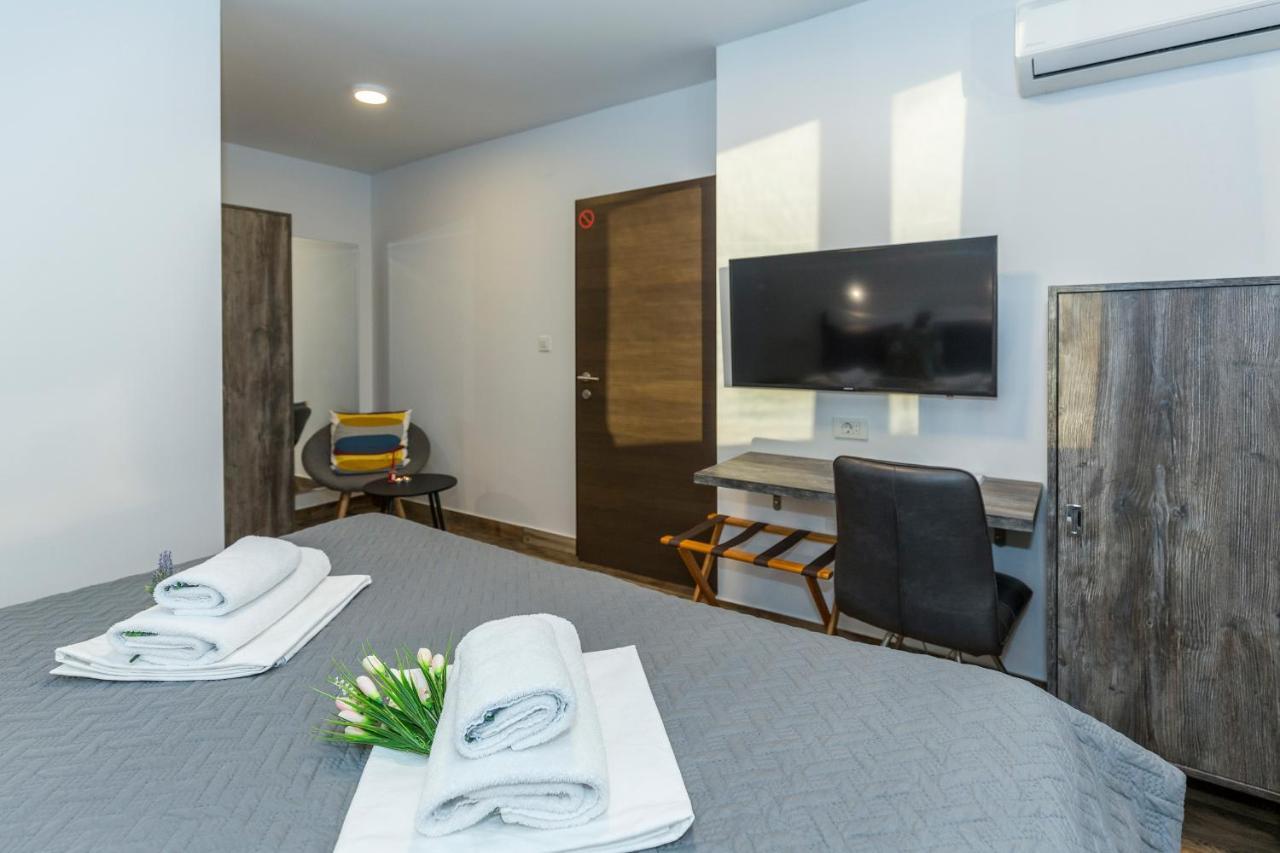 Apinelo Tower Rooms Split Ngoại thất bức ảnh