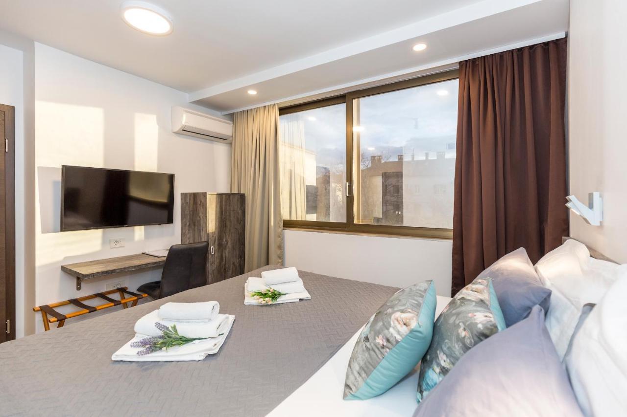 Apinelo Tower Rooms Split Ngoại thất bức ảnh